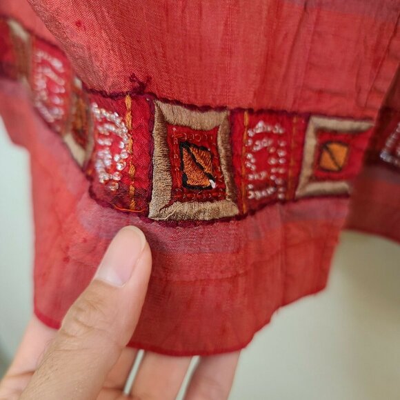 Chico's Design Shirt Womens Medium Red Silk Embroidered Beaded Button Up Casual - Picture 7 of 12